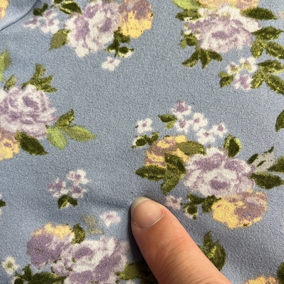 Imperfect floral mini dress stretchy short sleeved ruffle hem sundress SO large - Picture 10 of 13